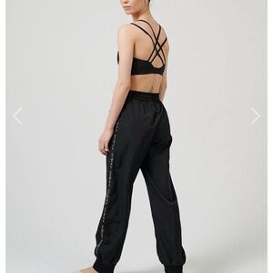 Chic gray BOSADO Women's Cropped Pants